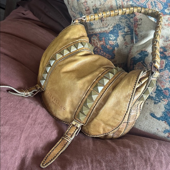 🇩🇪Liebeskind Berlin ‘Hailey’ Tan Leather studded, punk rock, crossbody purse EUC - Picture 6 of 16